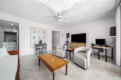 15 S Golfview Road #206, Lake Worth, FL 33460 - Photo 5