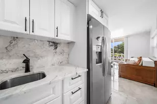15 S Golfview Rd, Lake Worth, FL 33460 - Photo 13