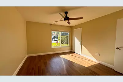 815 W Boynton Beach Boulevard #10-105, Boynton Beach, FL 33426 - Photo 9