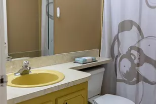 7680 NW 18th St, Margate, FL 33063 - Photo 23
