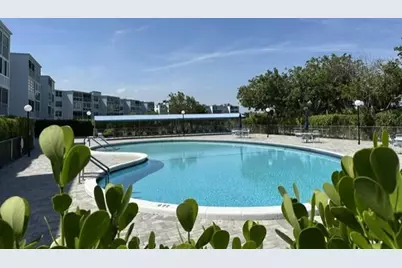 7680 NW 18th Street #406, Margate, FL 33063 - Photo 9