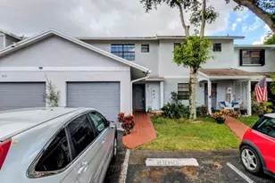353 NW 103rd Terrace, Pembroke Pines, FL 33026 - Photo 3