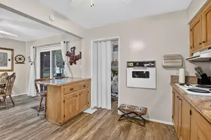 220 NW 48th St, Oakland Park, FL 33309 - Photo 17