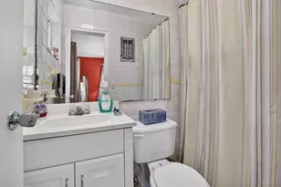 220 NW 48th St, Oakland Park, FL 33309 - Photo 23