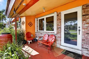 220 NW 48th St, Oakland Park, FL 33309 - Photo 5