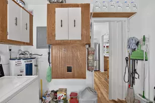 220 NW 48th St, Oakland Park, FL 33309 - Photo 27