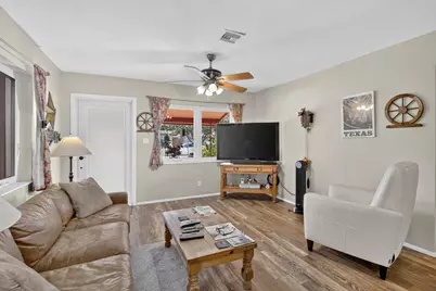 220 NW 48th Street, Oakland Park, FL 33309 - Photo 7