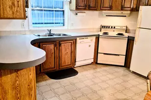 1066 Peach Ln, Okeechobee, FL 34974 - Photo 9