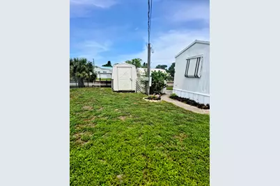 1066 Peach Lane, Okeechobee, FL 34974 - Photo 15