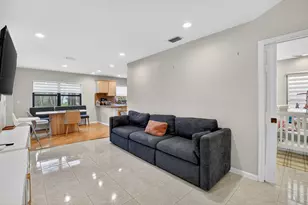 10065 Camelback Ln, Boca Raton, FL 33498 - Photo 9