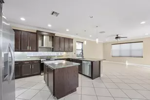 8256 Savara Streams Ln, Boynton Beach, FL 33473 - Photo 9
