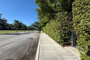 749 SW 3rd Ave, Pompano Beach, FL 33060 - Photo 29