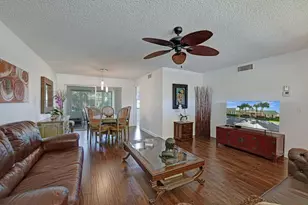 35 Colonial Club Dr, Boynton Beach, FL 33435 - Photo 7