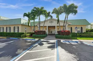 35 Colonial Club Dr, Boynton Beach, FL 33435 - Photo 39