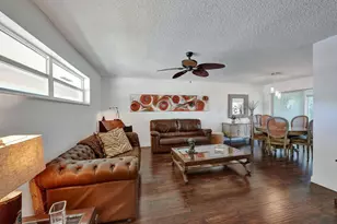35 Colonial Club Dr, Boynton Beach, FL 33435 - Photo 3
