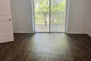 200 SW 117th Terrace SW, Pembroke Pines, FL 33025 - Photo 3