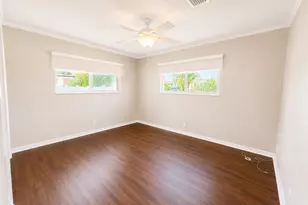 1155 Washington St, Hollywood, FL 33019 - Photo 15