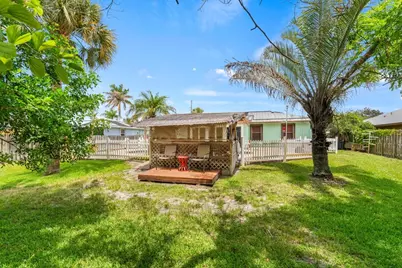 1636 NE Darlich Avenue, Jensen Beach, FL 34957 - Photo 45