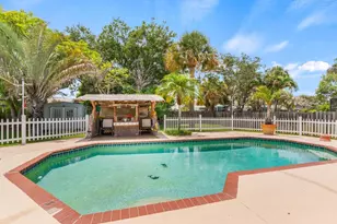 1636 NE Darlich Ave, Jensen Beach, FL 34957 - Photo 35