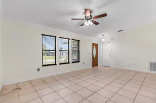 1636 NE Darlich Ave, Jensen Beach, FL 34957 - Photo 9
