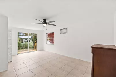 705 SE Stypmann Boulevard, Stuart, FL 34994 - Photo 9