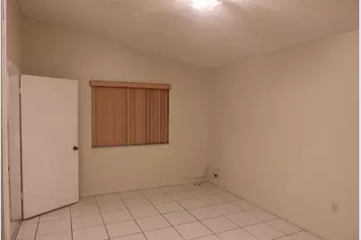 7001 W 35th Avenue #273, Hialeah, FL 33018 - Photo 11
