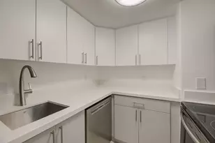 2100 Brickell Ave, Miami, FL 33129 - Photo 13