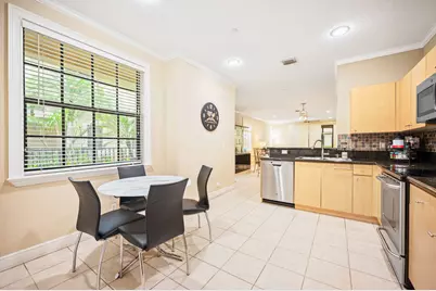4212 Vineyard Circle, Weston, FL 33332 - Photo 7