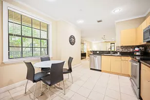 4212 Vineyard Cir, Weston, FL 33332 - Photo 7