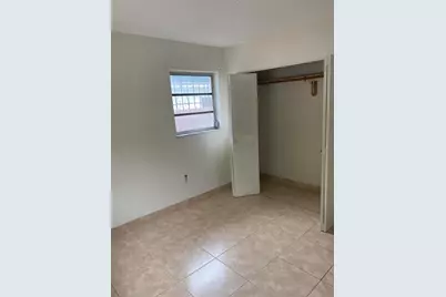 1050 NW 100th Street, Miami, FL 33150 - Photo 11