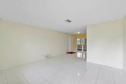 8095 St  John Avenue W, Boynton Beach, FL 33472 - Photo 7