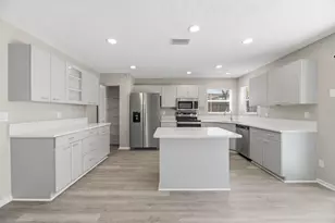 5477 NW 44th Way, Coconut Creek, FL 33073 - Photo 11