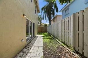 5477 NW 44th Way, Coconut Creek, FL 33073 - Photo 33