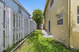 5477 NW 44th Way, Coconut Creek, FL 33073 - Photo 35
