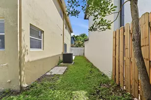 5477 NW 44th Way, Coconut Creek, FL 33073 - Photo 33