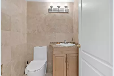 677 NE 24th Street #504, Miami, FL 33137 - Photo 17