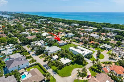 299 NE Wavecrest Court, Boca Raton, FL 33432 - Photo 1