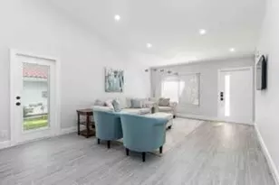 1151 Mulberry Pl, Wellington, FL 33414 - Photo 5