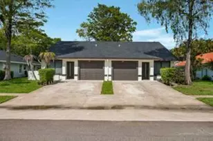 1151 Mulberry Pl, Wellington, FL 33414 - Photo 7