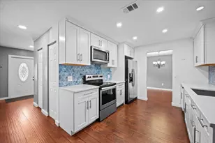 7423 Oakmont Dr, Greenacres, FL 33467 - Photo 9