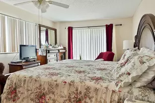 1061 NW 85th Terrace, Plantation, FL 33322 - Photo 11