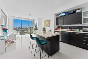 90 SW 3rd St, Miami, FL 33130 - Photo 1