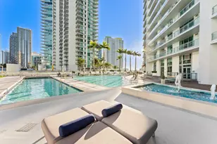 90 SW 3rd St, Miami, FL 33130 - Photo 27