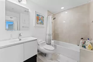 90 SW 3rd St, Miami, FL 33130 - Photo 11