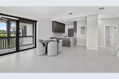 19317 Sabal Lake Drive #5066, Boca Raton, FL 33434 - Photo 9