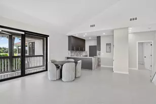 19317 Sabal Lake Dr, Boca Raton, FL 33434 - Photo 9
