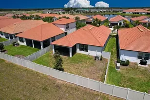 17228 Star Banks St, Wimauma, FL 33598 - Photo 47