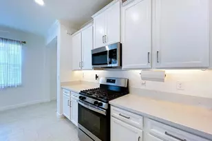 17228 Star Banks St, Wimauma, FL 33598 - Photo 15