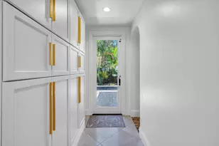 1958 Harbourview Dr, Fort Lauderdale, FL 33316 - Photo 25