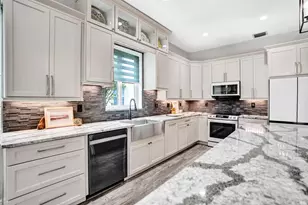 706 Tulip Cir, Weston, FL 33327 - Photo 25